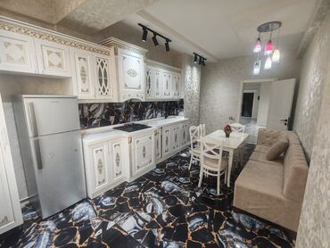 Uzunmüddətli kirayə mənzillər: Dəniz və şəhər panoraması ilə geniş mənzil tecili satilir - Geniş — 4