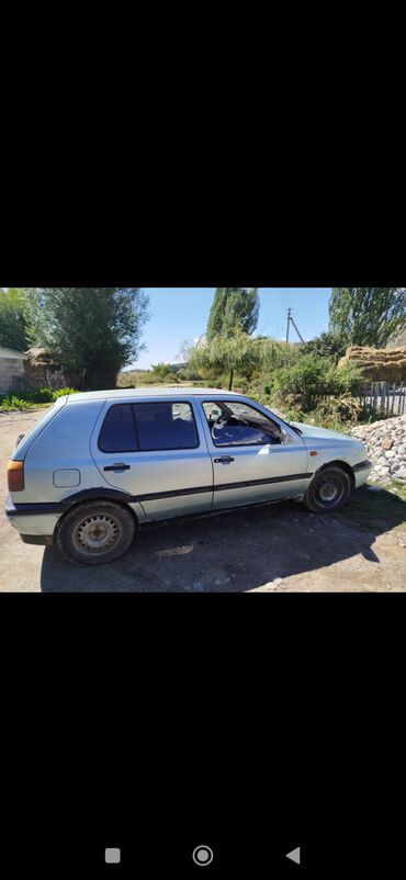 авто на рассрочка: Volkswagen Golf: 1992 г., 1.8 л, Механика, Бензин, Хэтчбэк