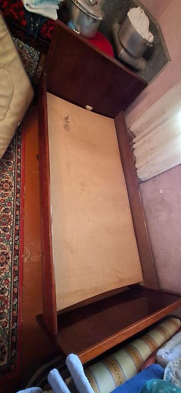 Çarpayılar: İşlənmiş, İkinəfərlik çarpayı, Bazasız, Matras ilə, Siyirməsiz, Rumıniya — 3