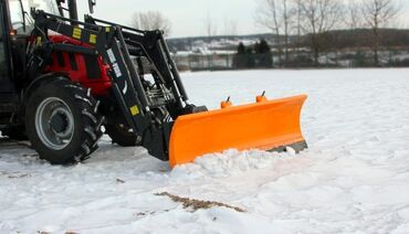 Тракторы: Отвал для снега. Расчистка снега зимой отнимает так много времени!