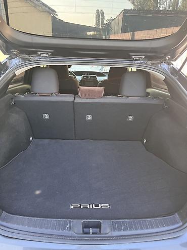 Toyota: Toyota Prius: 2015 г., 1.8 л, Вариатор, Гибрид, Хэтчбэк — 4