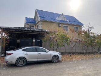 продаю дом в городе бишкек: Дом, 230 м², 7 комнат, Собственник