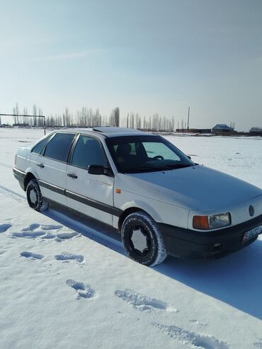 Volkswagen: Volkswagen Passat: 1992 г., 1.8 л, Механика, Бензин