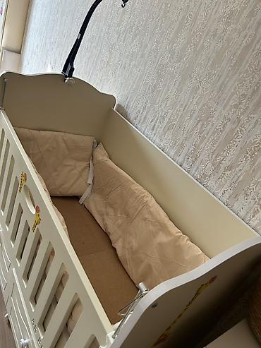 dosəkcə: AK Bebe beşik/uşaq çarpayısı - Rəng: krem/ivori - Material: ağac — 2