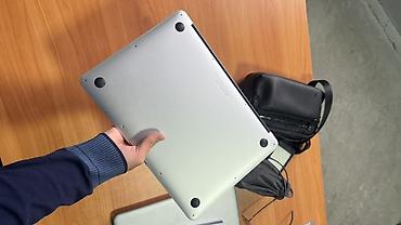 Ноутбуки Apple (MacBook): Apple MacBook Air 13" Характеристики: - Дисплей (1440×900) — 6