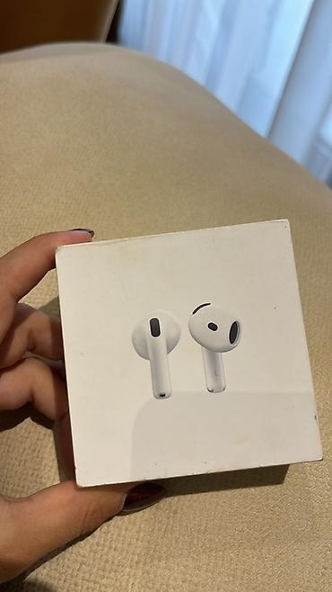 apple airpods 4: Apple AirPods 4 – simsiz qulaqlıq Xüsusiyyətlər: - Model: AirPods 4 — 5