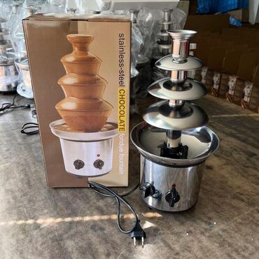 оборудование для бизнес: Продаются аппарат для клубника в шоколаде шоколадый фонтаны цена 16000