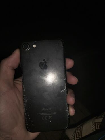 iphone xacmaz: IPhone 7, 128 ГБ, Черный, Отпечаток пальца