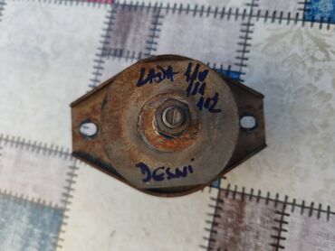 Auto delovi: Nosac motora desni Lada 110. Polovno, ocuvano. Ruske proizvodnje — 2