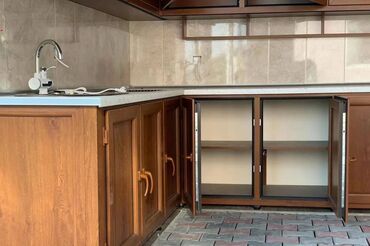 Mebellərin yığılması: Plastik Şkaf balkonda və ya blokda istifadə olunan yeri faydalı — 9