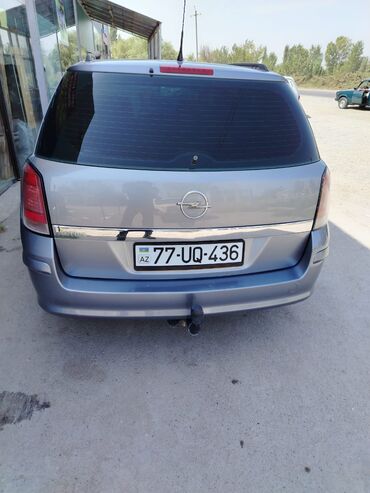 Opel: Opel Astra: 1.4 l | 2005 il 259751 km Universal — 2