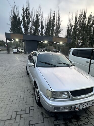 талас пасат: Volkswagen Jetta: 1994 г., 1.8 л, Механика, Бензин, Седан