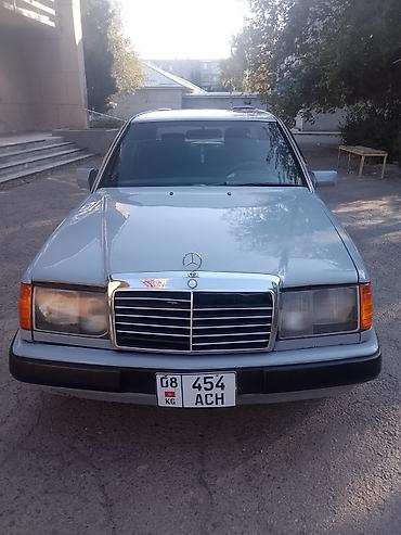highlander 2012: Mercedes-Benz E-Class: 1991 г., 2.2 л, Механика, Бензин, Седан — 10