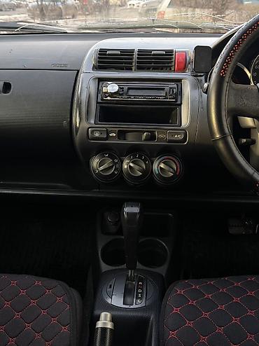 Honda: Honda Fit: 2003 г., 1.3 л, Вариатор, Бензин, Хэтчбэк — 11