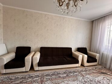2 этажный диван: Гарнитур для зала, Кресло, Диван, цвет - Белый, Б/у