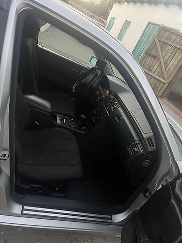 выбор номера о: Mercedes-Benz E-Class: 1999 г., Седан — 5