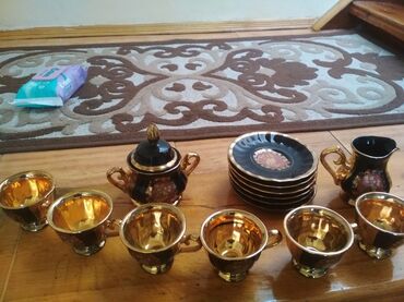 Çay dəstləri və servizlər: Çay dəsti, rəng - Qızılı