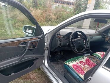 спринтер сапок грузовой: Mercedes-Benz E-Class: 2000 г., Автомат, Седан