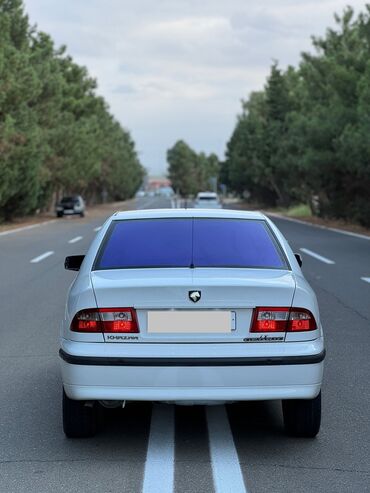 Iran Khodro: Khazar LX sedan - Kuzov: 4 qapılı sedan, ağ rəng - Mühərrik: önqapot — 4