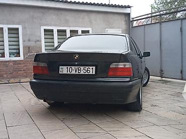 015 maşını: BMW 3 series: 1.6 l | 1993 il Sedan — 3
