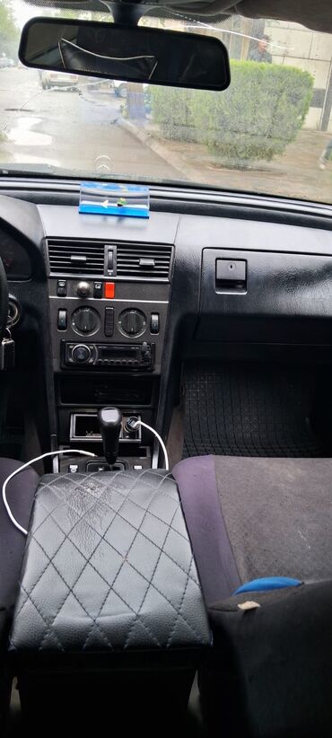 Mercedes-Benz: Mercedes-Benz C 180: 1.8 l | 1994 il Sedan — 6