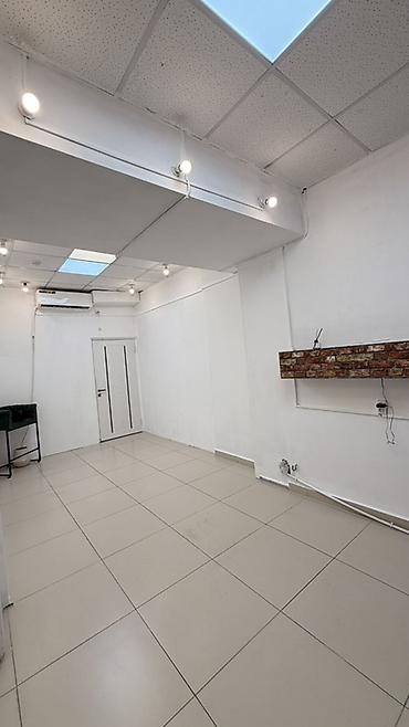 зал ожидания: Аренда офисов, 30 м², В бизнес центре, 1 линия — 7