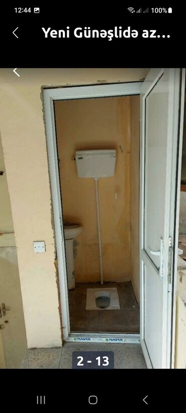 Restoran mebeli: 4 otaq bir zaldı.Ayaqyolusu və çöldə 6 kvadrat yeri var.Hazırda dərzi — 12