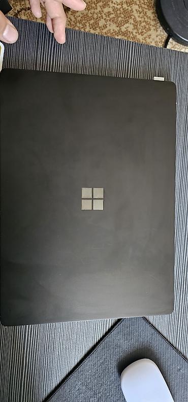 display: Microsoft Surface Laptop 2, 13.5" - Экран: 13.5", сенсорный — 1