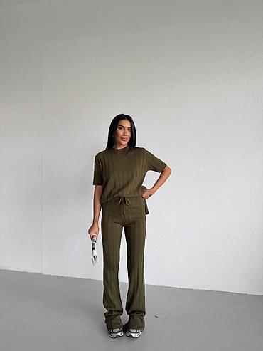 Kompleti: 🔥Vasi omiljeni kompleti 🔥Ponovo u prodaji od petka 🔝2800 din na lalafo.rs — 18 Kompleti: 🔥Vasi omiljeni kompleti 🔥Ponovo u prodaji od petka 🔝2800 din — 18