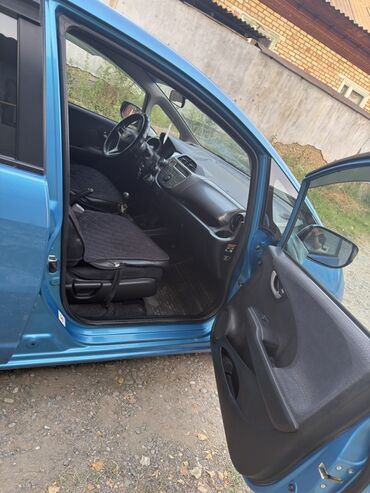 кузовной домкрат: Honda Jazz: 2009 г., 1.2 л, Механика, Бензин, Хэтчбэк