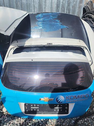 spark 2016: Крышка багажника Chevrolet Spark (M300) - Оригинальная пятая дверь в — 1