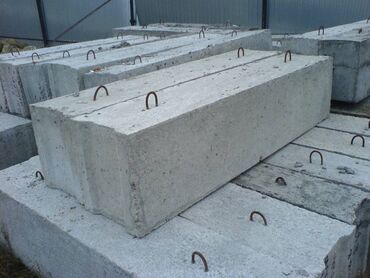 бетонные блоки: Срочно продаю! Недорого! Бетонная лестница ж/б 3 метра фски (2 метра)