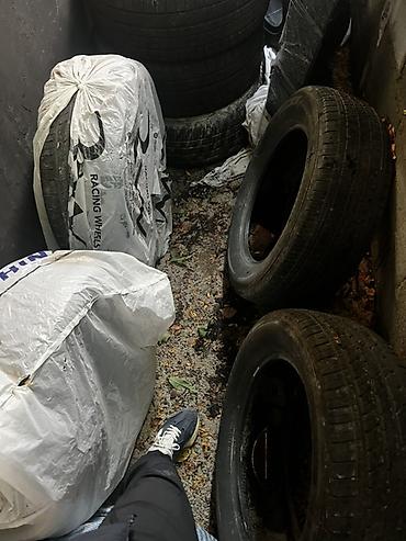 24560 r18: Комплект автомобильных шин Bridgestone (летние) - Размер: 245/60 R18 — 3