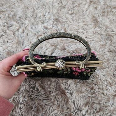 Çantalar: Əl çantası — 4