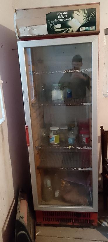 Ticarət üçün şüşə qapılı vitrini soyuducu işlək vəzyədədir
