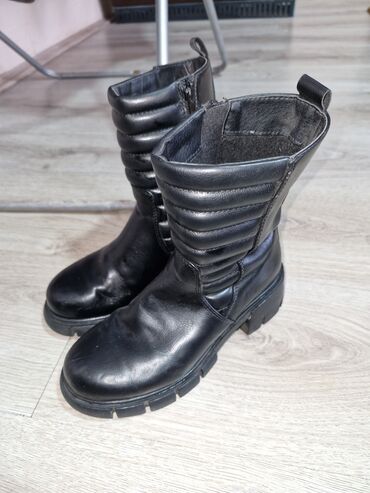 shoestar obuca beograd: Cizme za devojcice nove 
Broj 33
1000din