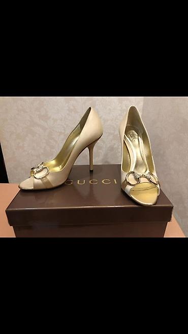 Tuflilər: Tuflilər, Gucci, Ölçü: 36.5, rəng - Bej, Yeni — 2