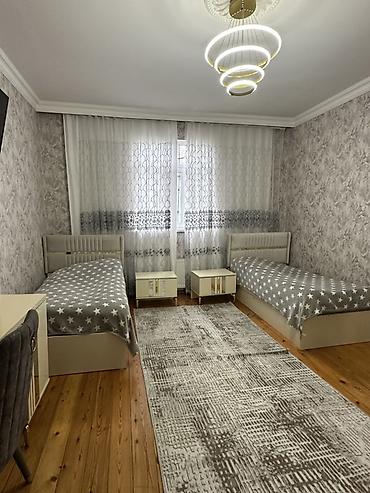 usaq yataqları: Uşaq/yeniyetmə otağı üçün mebel dəsti Komplekt tərkibi: - 2 ədəd tək — 1