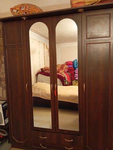 японская мебель: İşlənmiş, Açılan, 4 qapılı Düz dolab, Qarderob, paltar dolabı