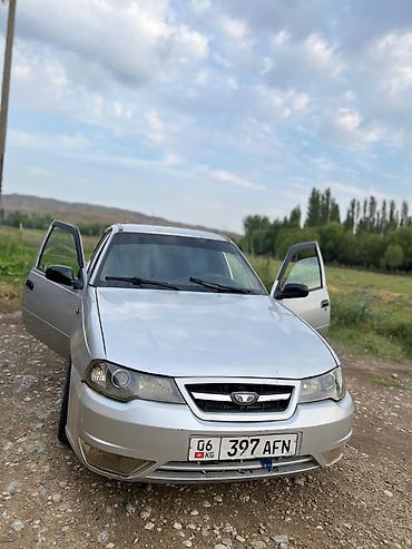 nexia ravon: Daewoo Nexia: 2010 г., 1.6 л, Кол менен иштөөчү, Бензин, Седан — 5