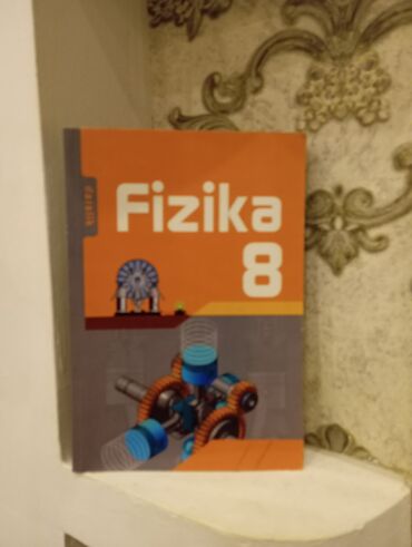 Kitablar, jurnallar, CD, DVD: Fizika 8sinif ders kitabı selqelidir