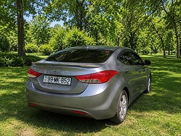 фольксваген пассат 1: Hyundai Elantra: 1.8 л | 2013 г. Седан — 6