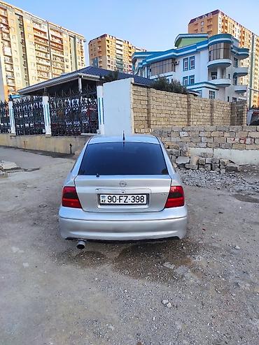 bmw e 38: Opel Vectra: 2.2 l | 2001 il 298000 km Sedan — 4