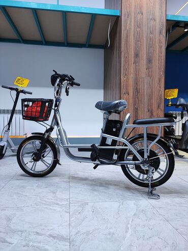 Скутеры: Электро велосипед Happy Скорость 25-30км/ч Пробег на одном заряде до