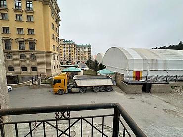 nurlan eliyev: 3 otaqlı, Yeni tikili, 90 kv. m — 9