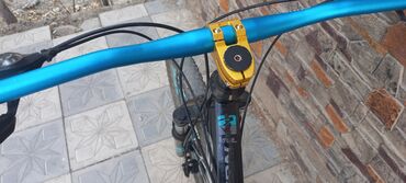 İşlənmiş Dağ velosipedi 22", sürətlərin sayı: 30