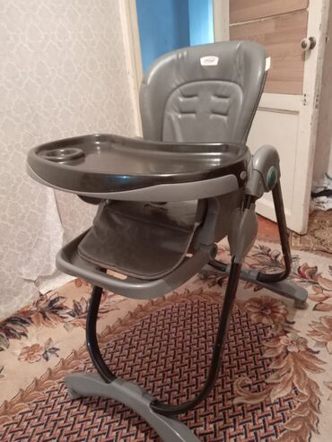 uşaqlar üçün yemək masası: Yemək masaları, oturacaqları