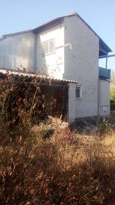 дома старый толчок: Продается дом с участком в селе Кайырма . Байтик Участок 5 соток