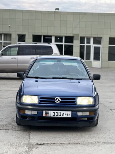 хонда црв 1: Volkswagen Vento: 1995 г., 1.8 л, Механика, Бензин, Седан