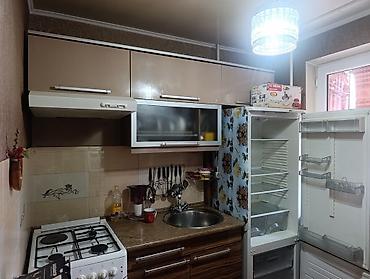 Батирлерди сатуу: 2 бөлмө, 44 м², 3-мкр 104-серия, 3 кабат — 8